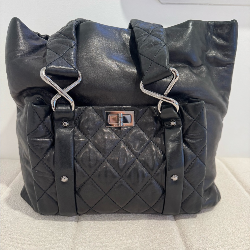 CHANEL Black 8 Lock Quilted Shoulder Bag